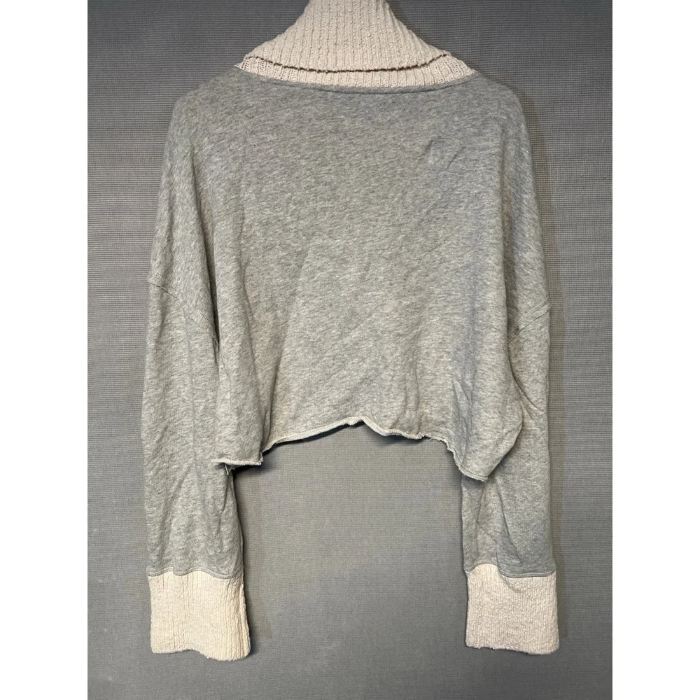 Free people Cozy Gray and Cream Women top - Picture 3 of 4